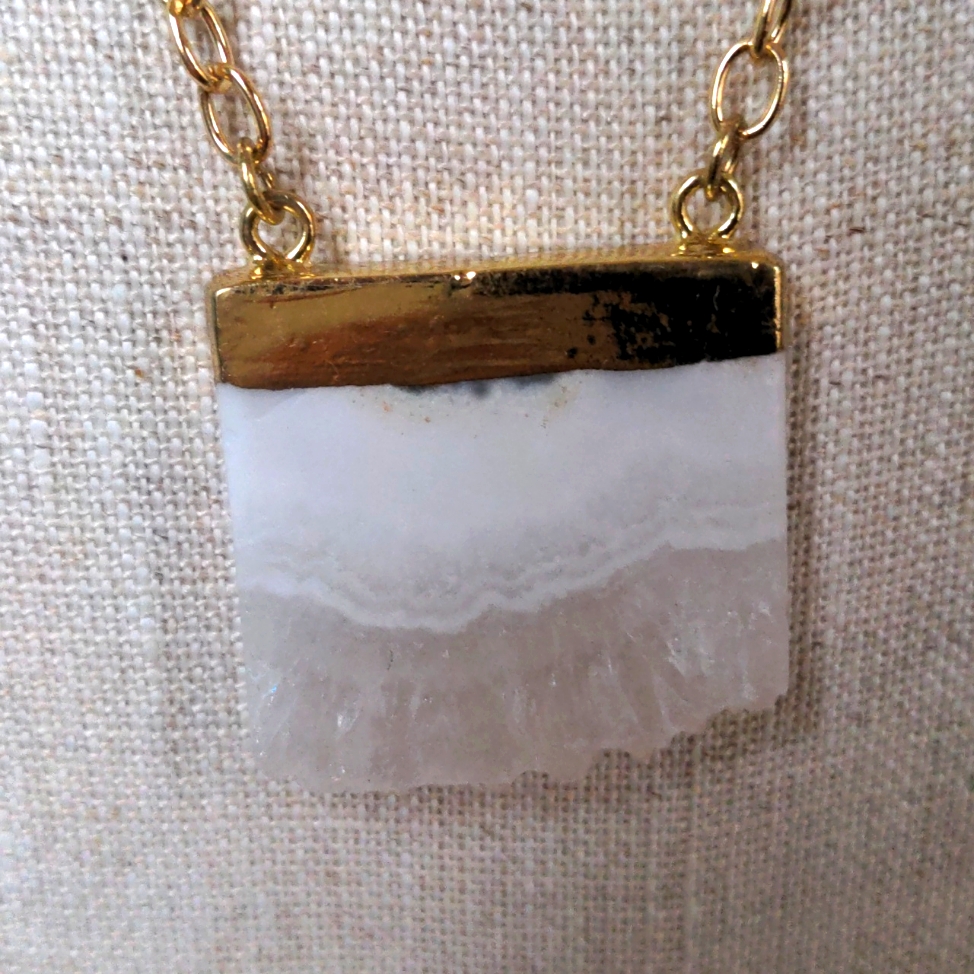Quartz Geode Slice Pendant Necklace. White, Cream. Gold 20